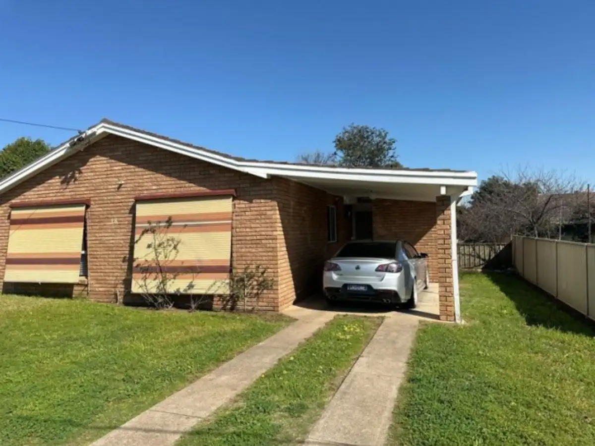 Main view of Homely house listing, 2/18 Woodward Avenue, South Tamworth NSW 2340
