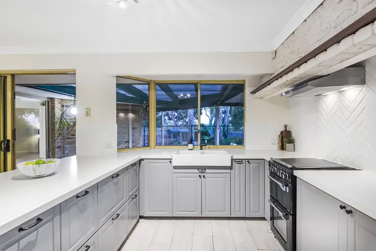 Sixth view of Homely house listing, 34 Simcoe Court, Joondalup WA 6027