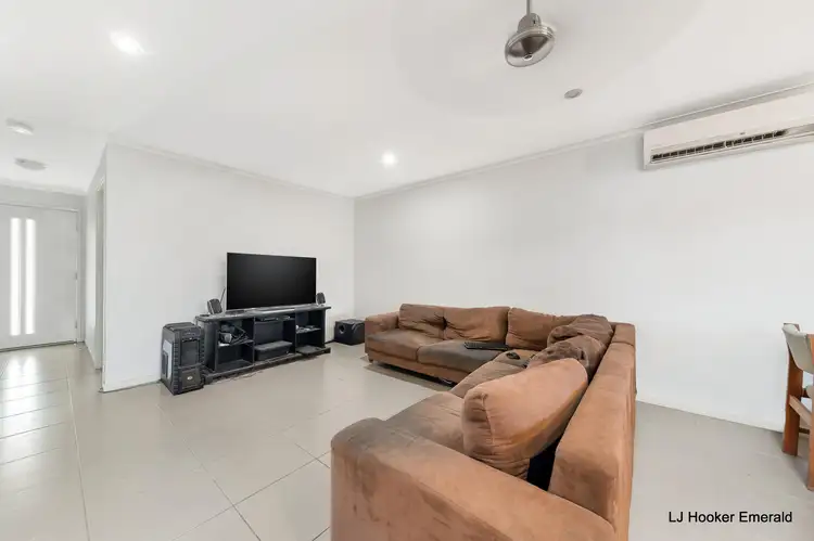 Sixth view of Homely house listing, 4/15-17 Roberts Street, Emerald QLD 4720
