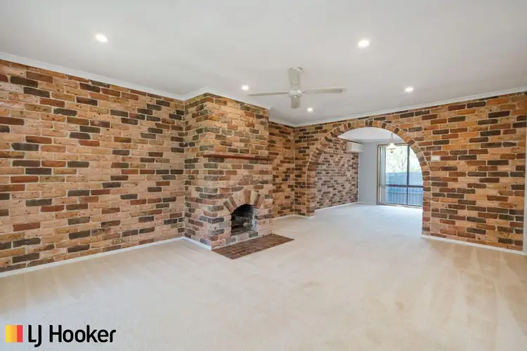 11 Brownlow Place, Holt ACT 2615