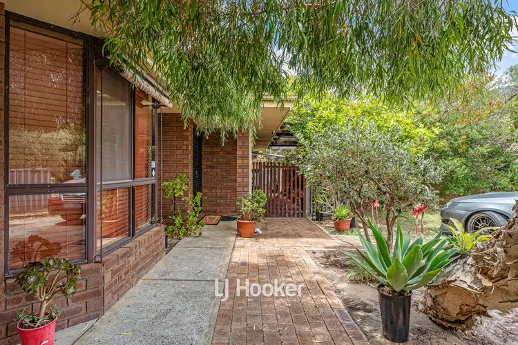 7 Hamilton Court