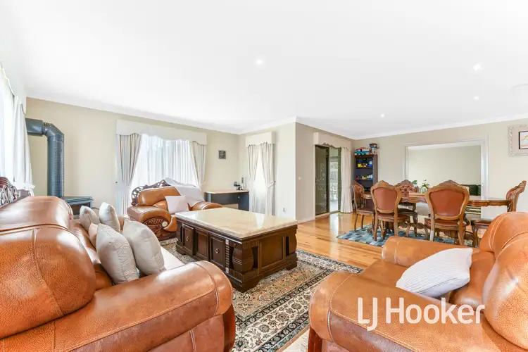 Fourth view of Homely house listing, 8 Rachael Court, Pakenham VIC 3810