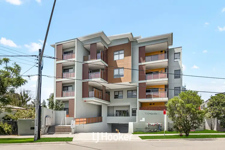 18/42 Toongabbie Road