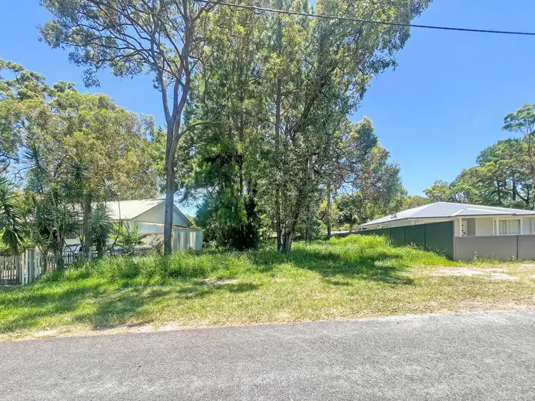 29 Kevin Street, Macleay Island QLD 4184