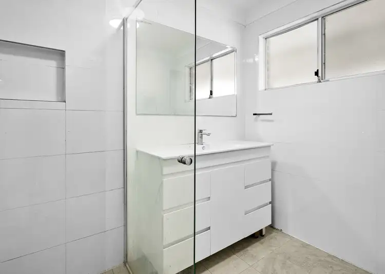 Fifth view of Homely house listing, 3 Glenella Way, Minto NSW 2566