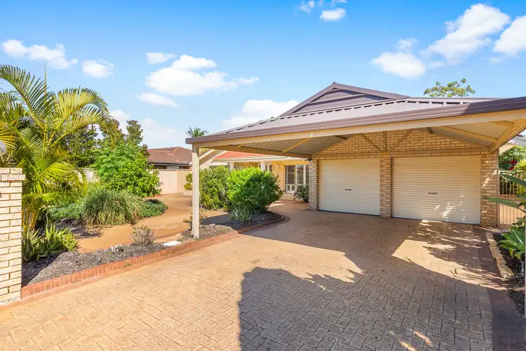 239 Summerlakes Parade, Ballajura WA 6066