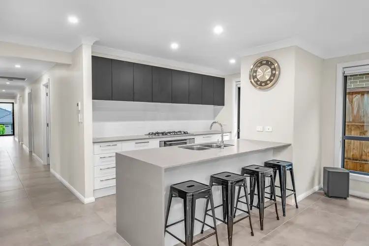43 Friarbird Ridge