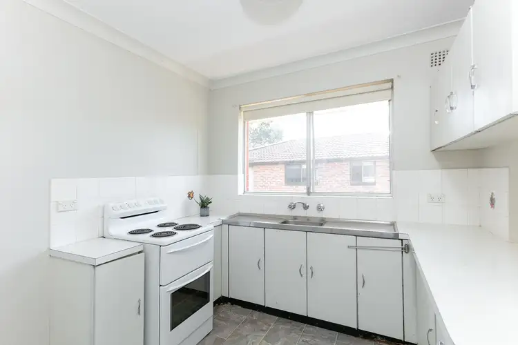 Fifth view of Homely apartment listing, 8/31 Lismore Avenue, Dee Why NSW 2099