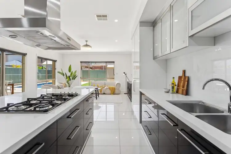 Fifth view of Homely house listing, 33 Lomond Circuit, Mawson Lakes SA 5095