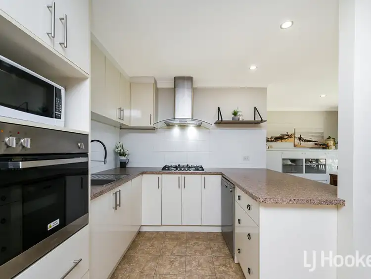 Second view of Homely house listing, 5 Tawny Way, Thornlie WA 6108