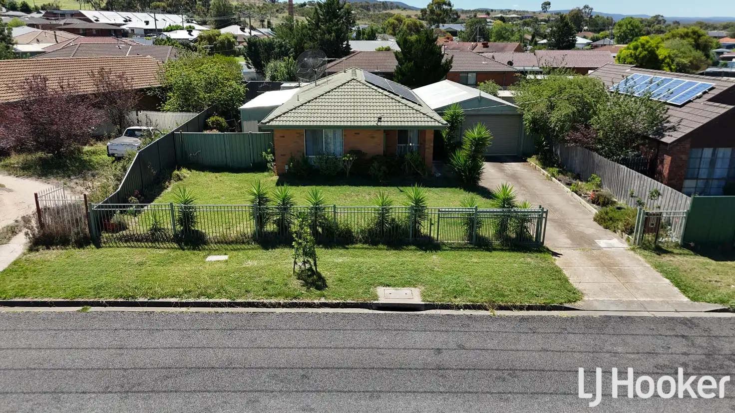 Main view of Homely house listing, 52 Jonathan Drive, Darley VIC 3340