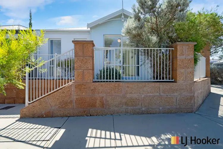 66 Bauer Circle, Banksia Grove WA 6031