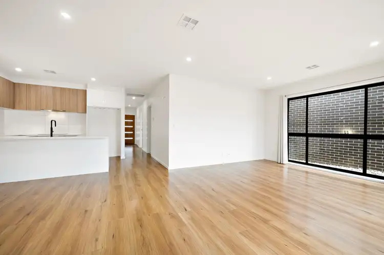 127 Lionel Rose Street, Strathnairn ACT 2615