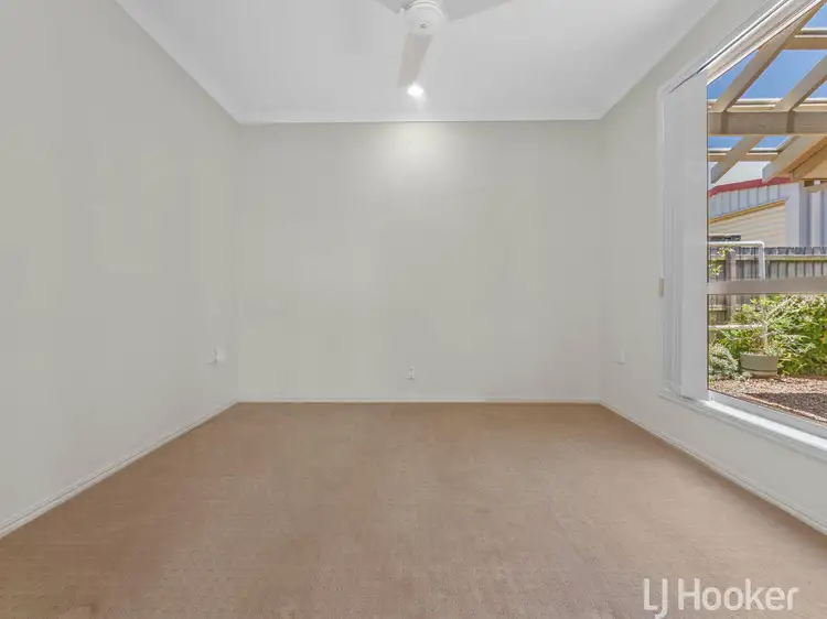 Fifth view of Homely house listing, 15 Parisi Court, Urraween QLD 4655