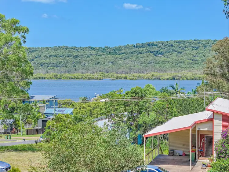 42 Highland Ridge Rd, Russell Island QLD 4184