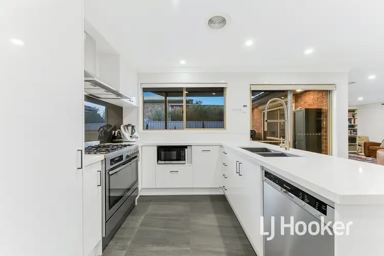 Sixth view of Homely house listing, 5 Adam Court, Pakenham VIC 3810