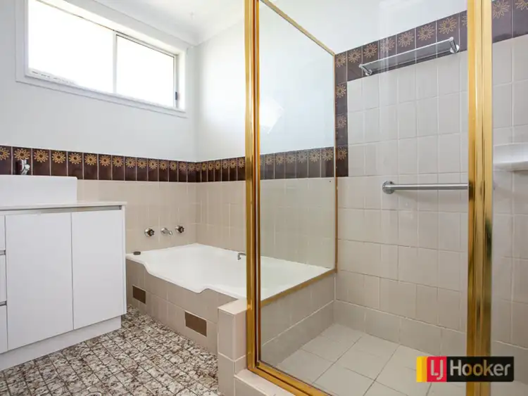 Fifth view of Homely house listing, 28 Kuloomba Street, Hillvue NSW 2340