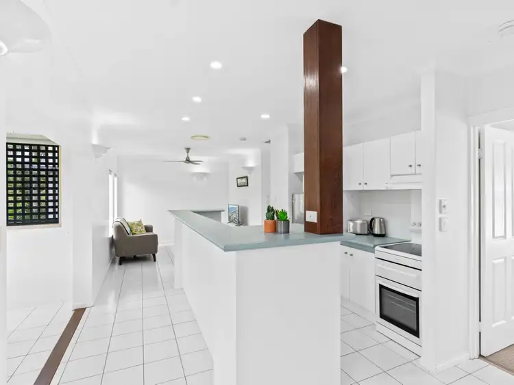 Fourth view of Homely apartment listing, 9/28 Springfield Crescent, Manoora QLD 4870