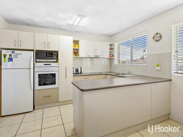Fifth view of Homely unit listing, 4/13-15 Marine Parade, Redcliffe QLD 4020