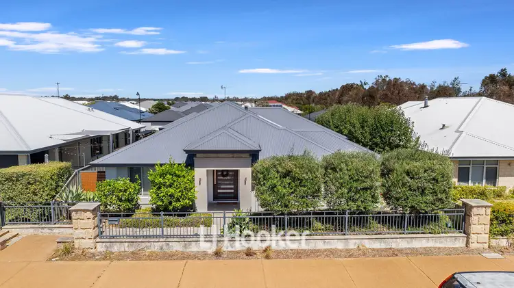 35 Mackerel Avenue