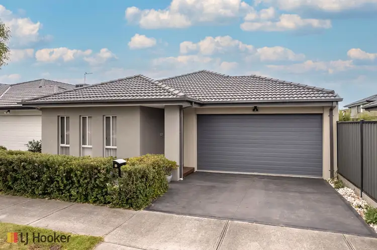 4 Dacite Way, Craigieburn VIC 3064