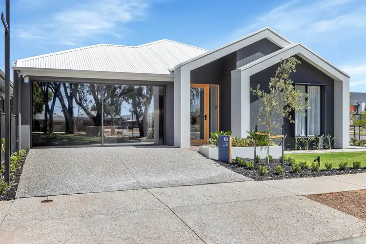 2 Coorong Crescent, Andrews Farm SA 5114
