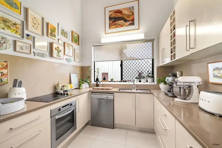 Fourth view of Homely semi-detached listing, 2/39 Hillcrest Avenue, Tugun QLD 4224