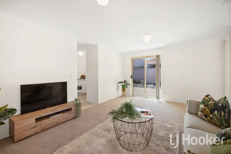 Fifth view of Homely villa listing, 6/3 Norman Street, St James WA 6102