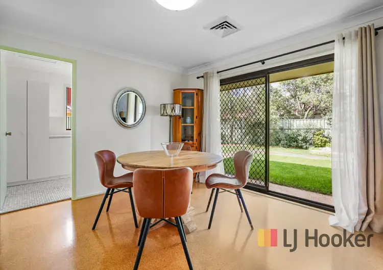 Sixth view of Homely house listing, 4 Dunrossil Crescent, West Bathurst NSW 2795