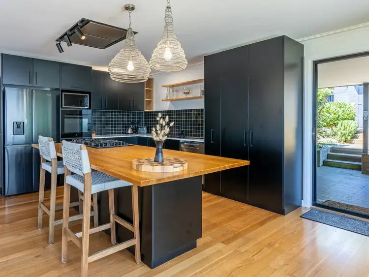 1 Doric Grove, St Helens TAS 7216