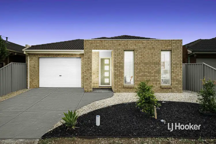 11 Licodia Avenue, Point Cook VIC 3030