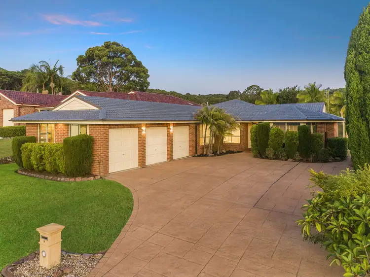 8 Mountbatten Place, Valentine NSW 2280