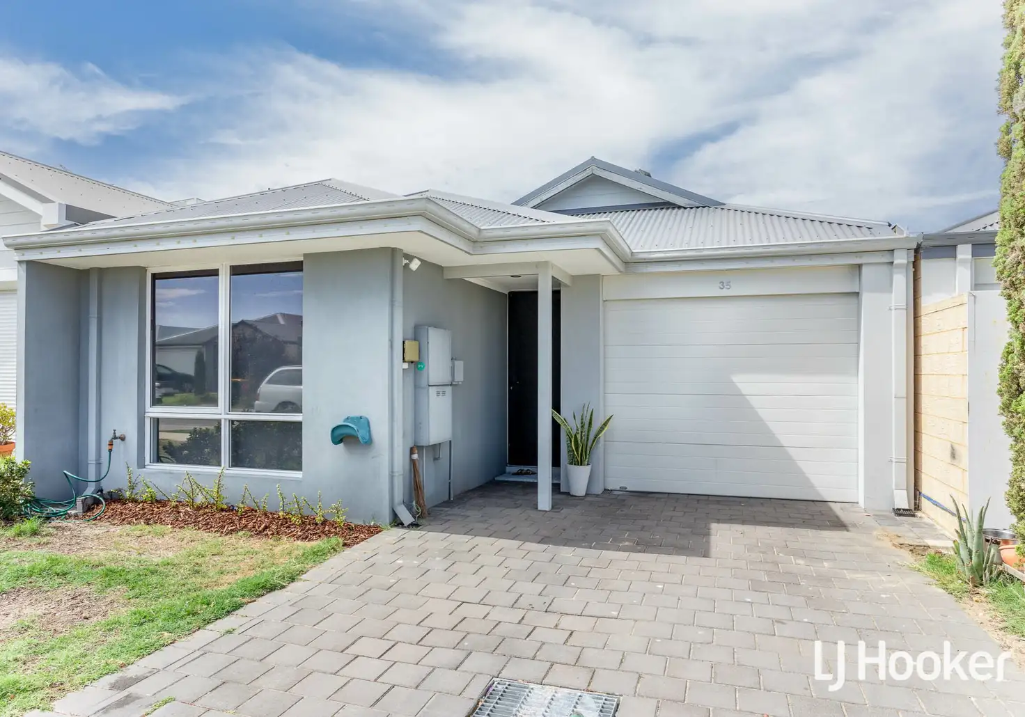 Main view of Homely house listing, 35 Fringed Way, Piara Waters WA 6112