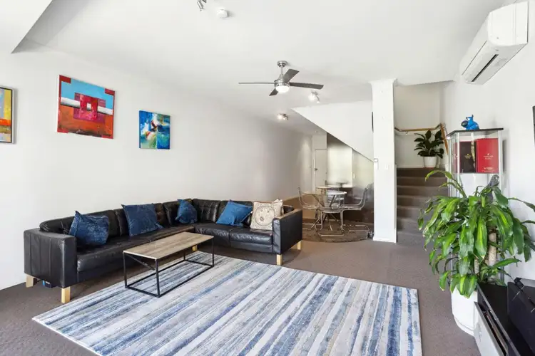 15/105-107 Elder Drive