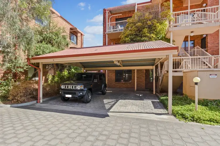 4/11 Winifred Street