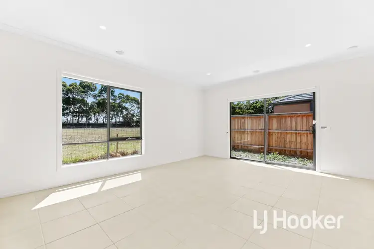 Fifth view of Homely house listing, 10 Prosperous Way, Cranbourne East VIC 3977