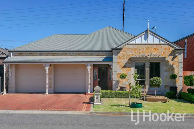 3 Grange Court