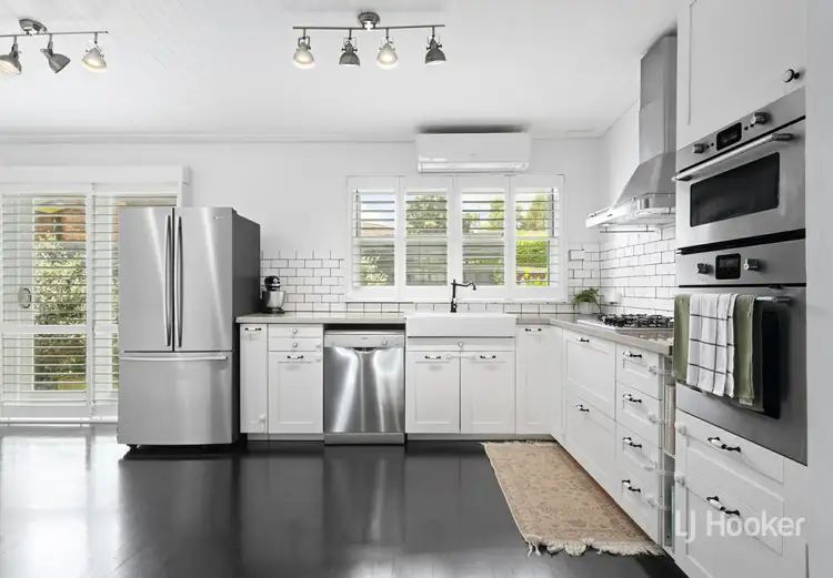 Fifth view of Homely house listing, 2 Kevin Place, Thirlmere NSW 2572