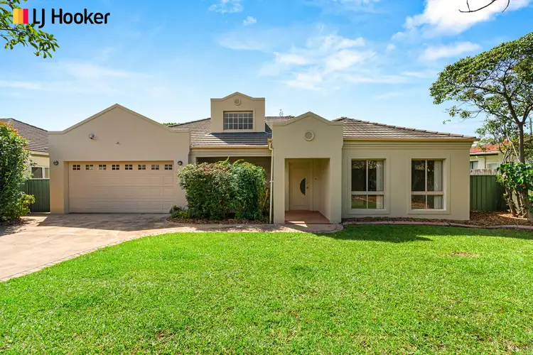 112A Lackersteen Street