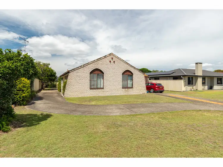 Second view of Homely house listing, 8 De Lore Crescent, Tuncurry NSW 2428