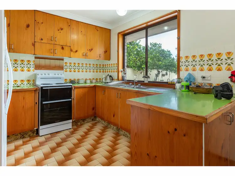 Sixth view of Homely house listing, 8 De Lore Crescent, Tuncurry NSW 2428