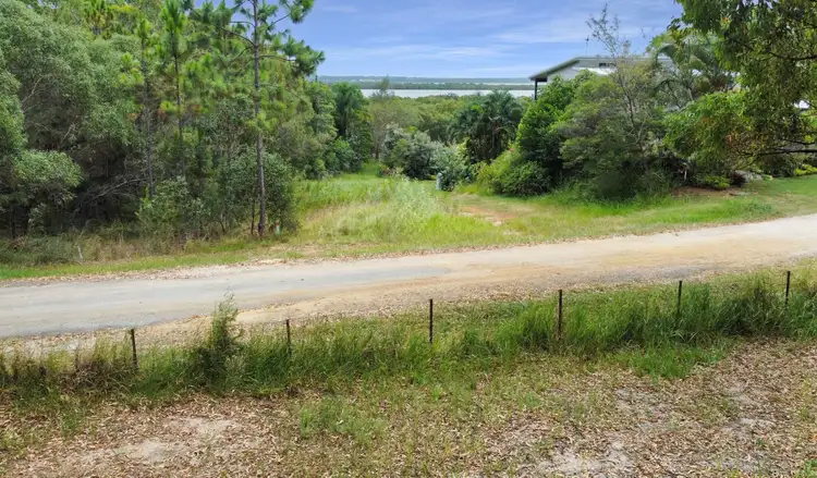 29 Parakeet Street, Macleay Island QLD 4184