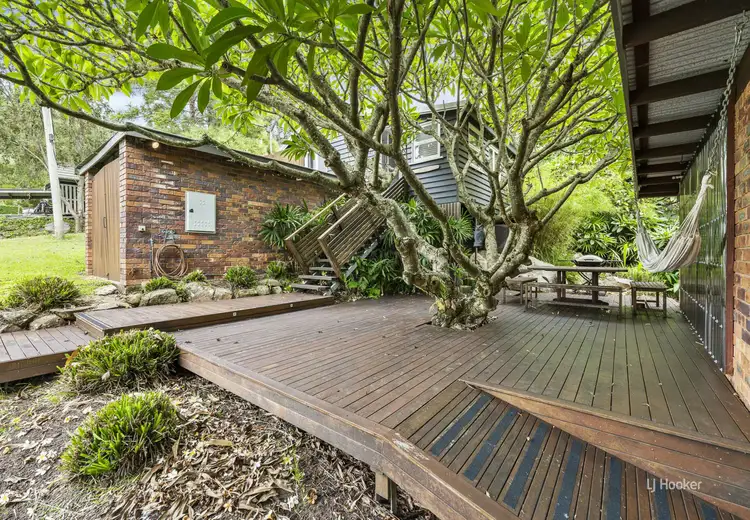2 Albert Street, Somerset Dam QLD 4312