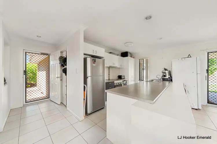 Sixth view of Homely house listing, 7 Hillcrest Street, Emerald QLD 4720