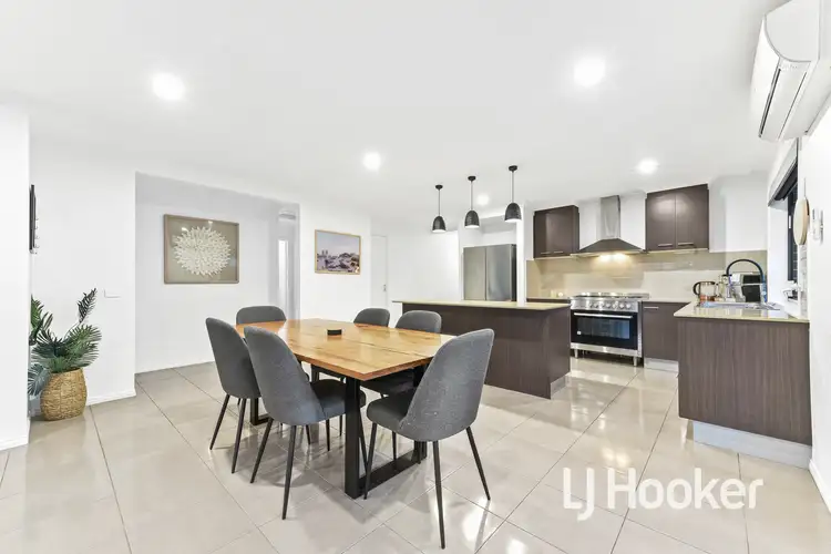 Fifth view of Homely house listing, 22 MacPherson Circuit, Cranbourne East VIC 3977