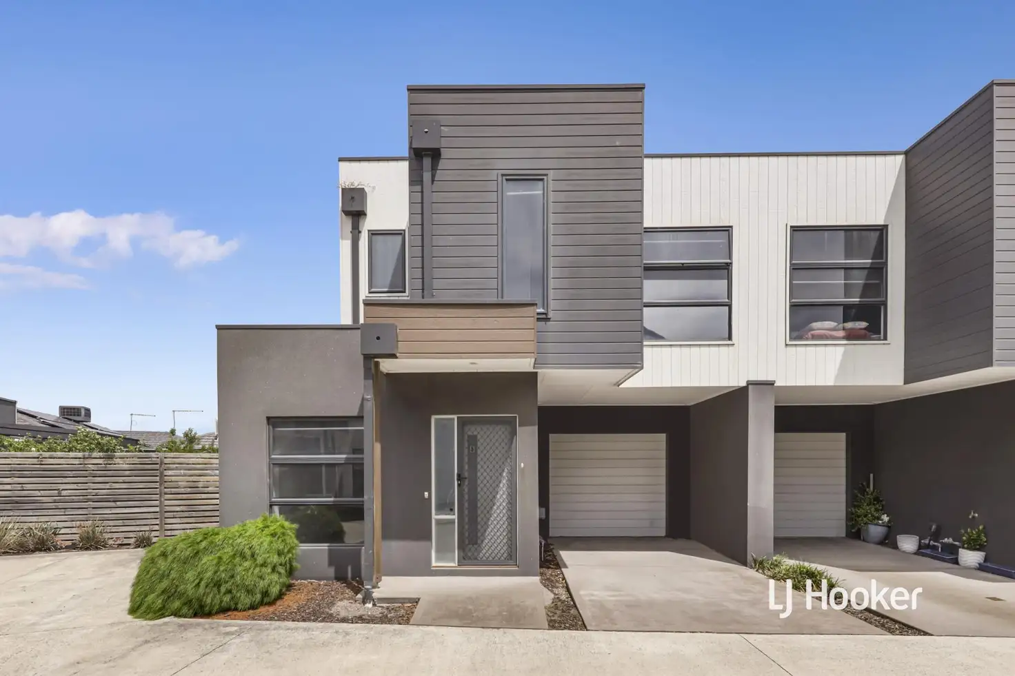 Main view of Homely townhouse listing, 8 Dominic Road, Pakenham VIC 3810