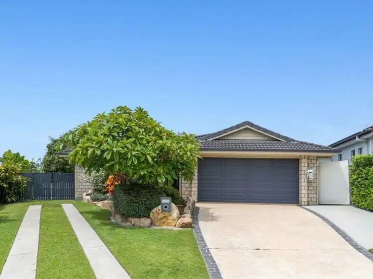 8 Narooma Street