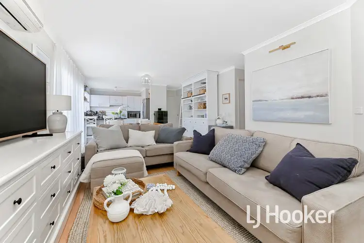 Second view of Homely house listing, 2 The Glade, Hampton Park VIC 3976