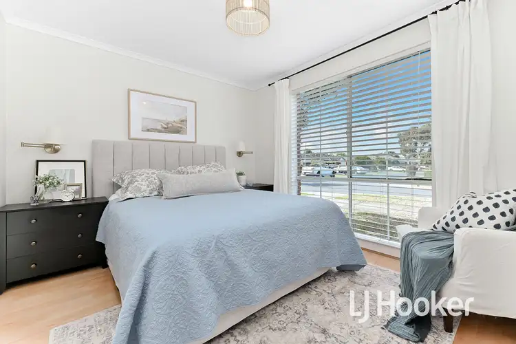 Fifth view of Homely house listing, 2 The Glade, Hampton Park VIC 3976