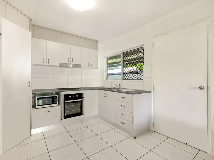 Second view of Homely semi-detached listing, 2/12 Valmadre Street, Caravonica QLD 4878